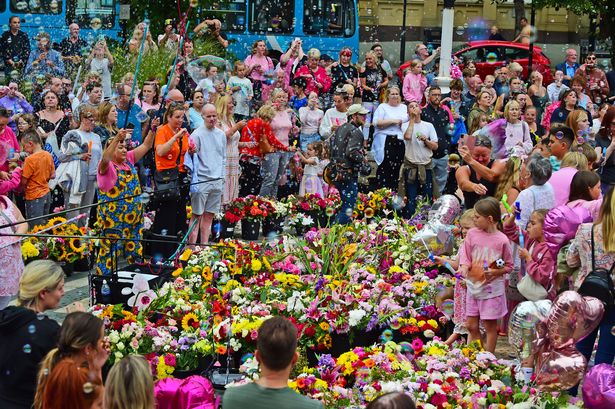 Southport sky filled with bubbles as hundreds ‘blow kisses to heaven’ at peaceful vigil for girls killed in stabbing