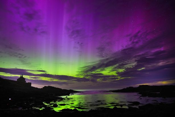 Northern Lights rare ‘red alert’ issued for UK on Saturday August 17 – best time to see them