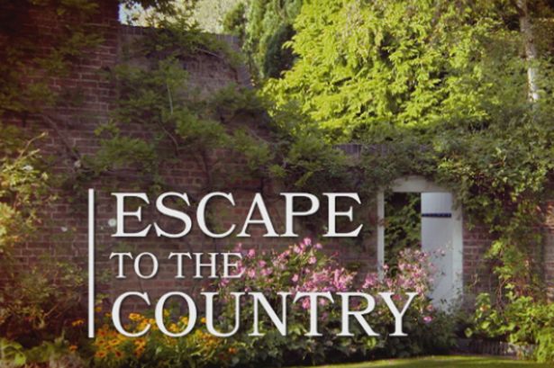 Escape To The Country star in tears as they’re ‘jealous’ over ‘best room’ they’ve ever seen