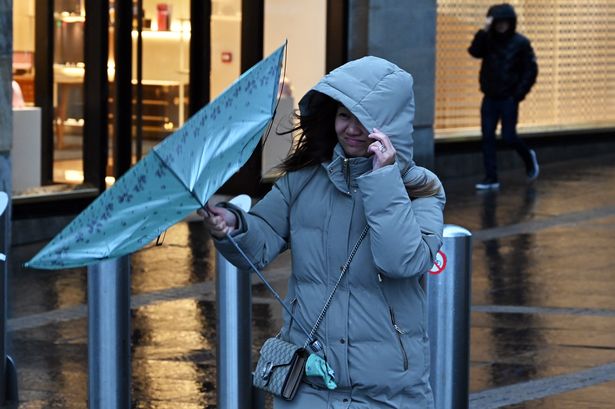 Met Office warns UK households to ‘fasten doors and windows’