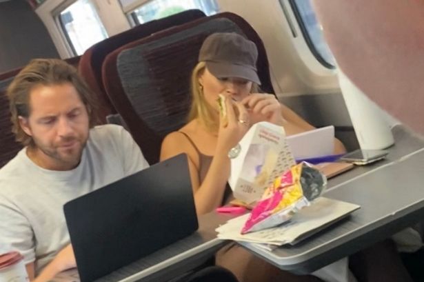 Margot Robbie was munching a Pret sandwich on a rush hour UK train and no one even noticed