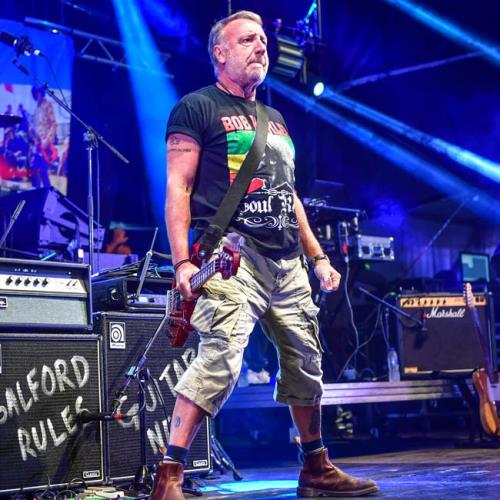 Peter Hook rages at AI-written songs