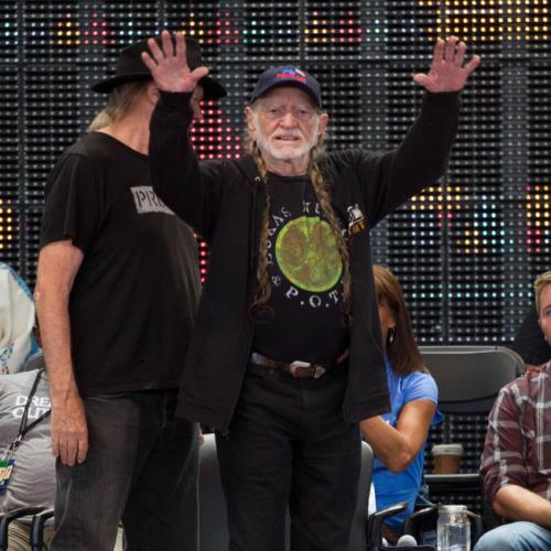 Willie Nelson ‘faces death with grace’ on new album