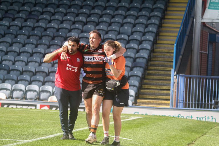 Sean Long praises the tenacity of Oldham players in hard-fought win