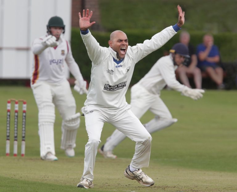 Ace all-rounder De Zoysa boosts Blackrod’s title bid