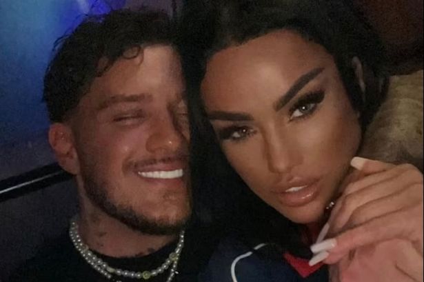 Katie Price sparks engagement rumours with JJ Slater after flashing diamond ring