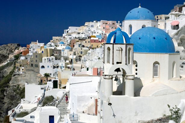 Greek island of Santorini issues warning to British tourists as ‘ban imminent’