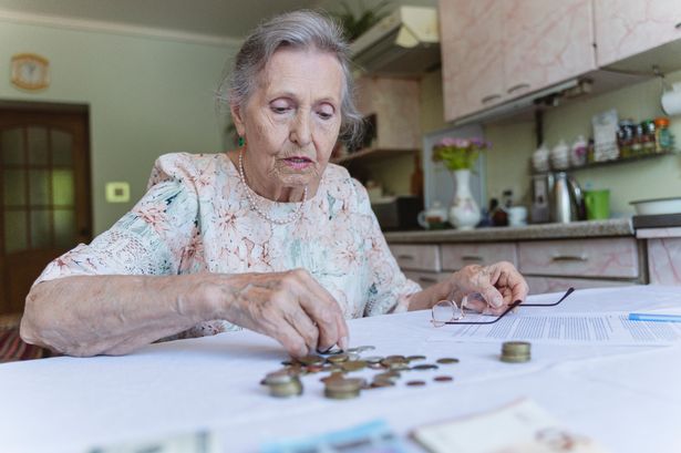 DWP state pensioners told they can claim top-up worth £17.01 a week