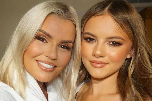 Kerry Katona looks stunning as star, 44, poses alongside daughter Heidi, 17