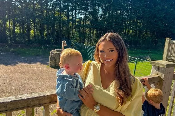 Charlotte Dawson enjoys family day at the zoo amid partner’s cheating scandal