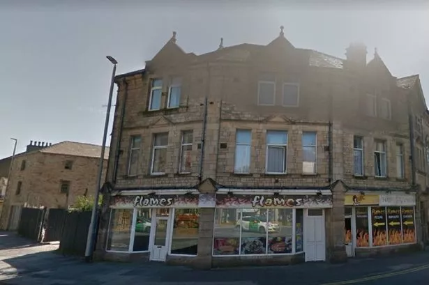 Lancashire takeout pizza restaurant will lose its licence over illegal workers and parking issues