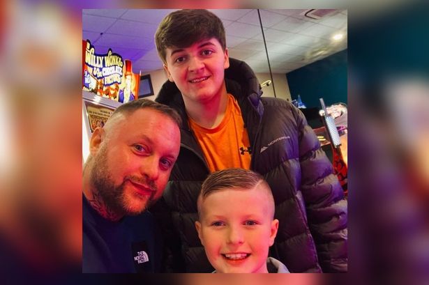 Off-duty paramedic shares what happened before dad died on Jet2 flight home with kids