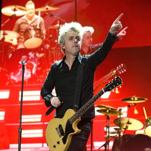 Green Day concert interrupted by ‘unauthorised drone’