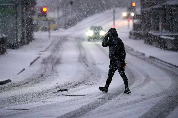 Met Office issues first snow forecast as ‘Arctic air’ blast to hit UK