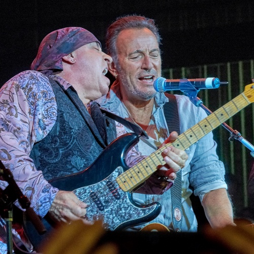 Road Diary: Bruce Springsteen and The E Street Band to premiere on Disney+