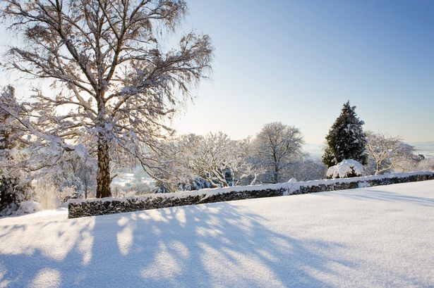 UK facing ‘huge wall of snow’ – with five parts of England braced for the worst hit