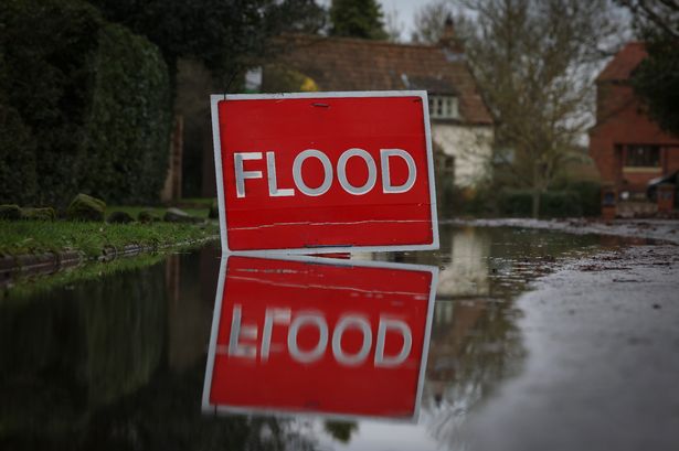 LIVE Lancashire weather, flooding and traffic updates as ‘act now’ warning issued and Met Office alerts in place