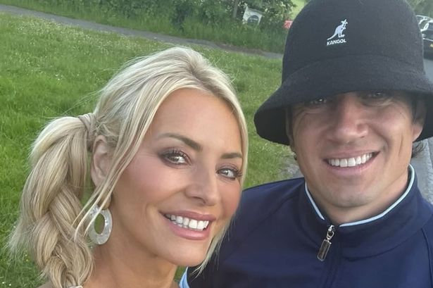 Vernon Kay gives rare insight into family life and one issue wife Tess Daly and daughters ‘shout’ at him over