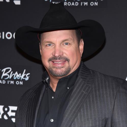 Garth Brooks thanks Las Vegas audience for support amid sexual assault allegations