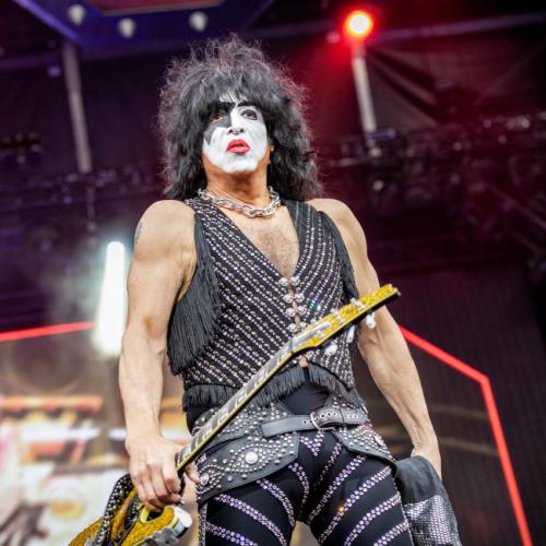 KISS’ Paul Stanley calls out Jane’s Addiction for onstage brawl