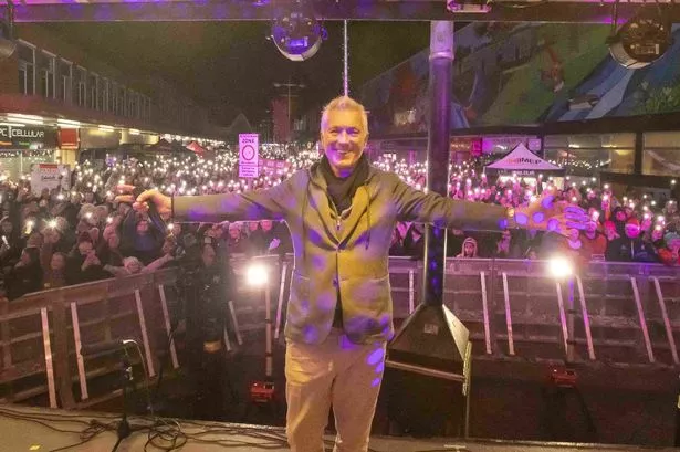 Martin Kemp wows the crowds for Accrington Christmas lights switch-on with ‘Back to the 80s show’