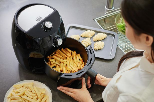 Air fryer owners urged to use alternative gadget that’s the ‘most cost-efficient’