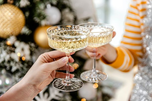 I’m a dentist and here’s how I can tell when you have a ‘Prosecco smile’