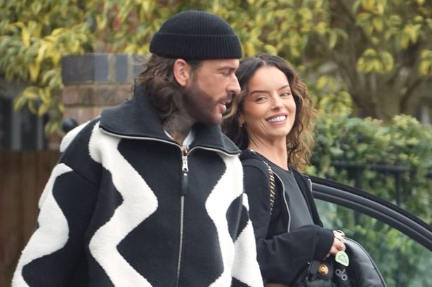 Maura Higgins and Pete Wicks look smitten as they load up car for Christmas ‘getaway’