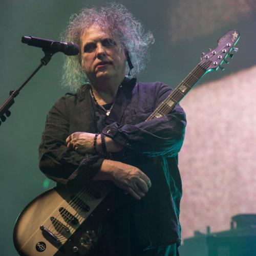 Robert Smith refuses to stream music