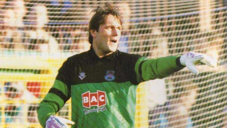 Goalkeeper who helped Rovers to Premier League title to stop cancer treatment