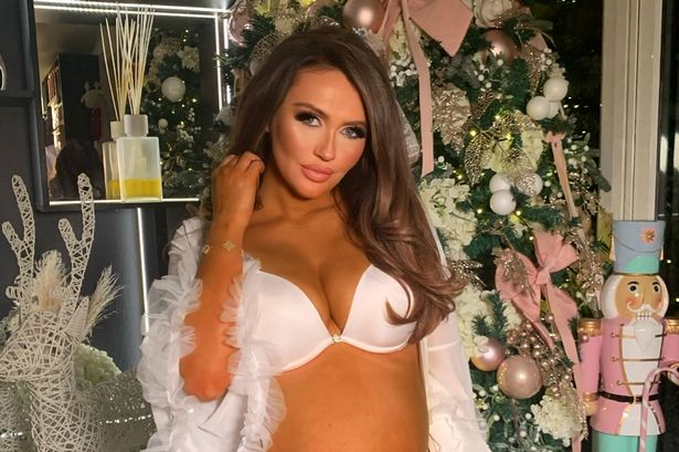 Charlotte Dawson branded ‘stunning’ as she shows off her baby bump in lingerie