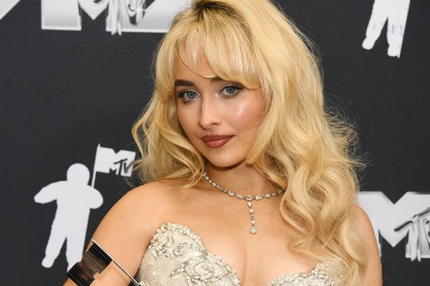 Copy Sabrina Carpenter’s amber blonde hair colour for £5 with this handy product