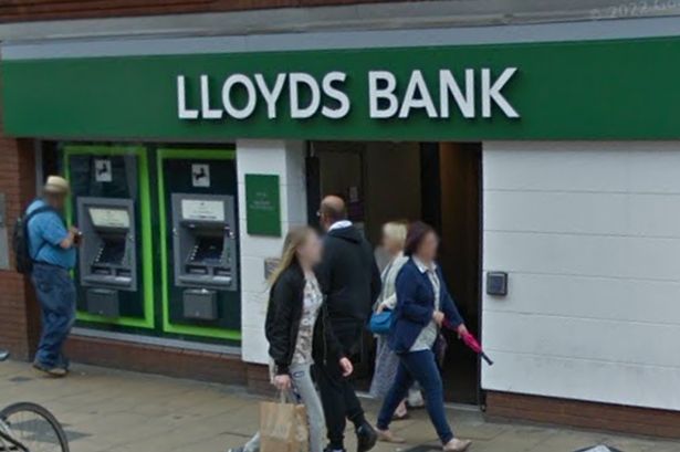 Lloyds Bank warning over banking app access issue using one Apple device