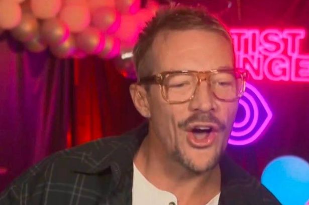 Pop star stuns TV hosts as they appear live on air while ‘tripping on LSD’