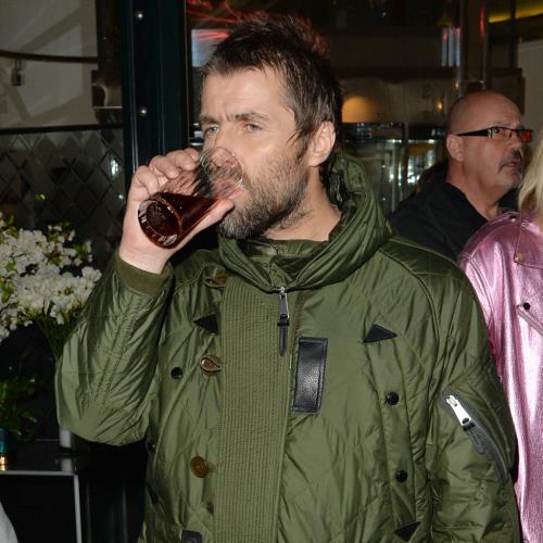 Liam Gallagher to ditch booze for Oasis tour