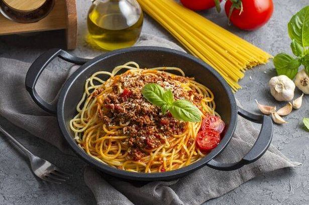 Jamie Oliver’s lentil Bolognese recipe is ‘simple to prepare’ and perfect for midweek meals