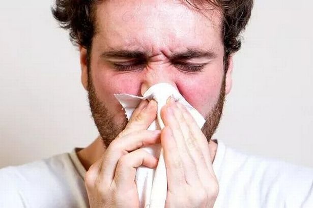 Three red flags you have flu not a cold as thousands hospitalised