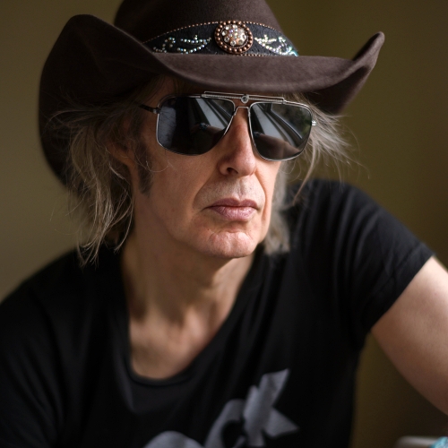 The Waterboys announce brand new album ‘Life, Death And Dennis Hopper’ ft. guests Bruce Springsteen, Steve Earle & Fiona Apple