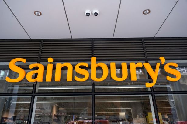 Sainsbury’s Tu shoppers go wild over 90s-inspired £32 outfit that ‘looks like Zara’