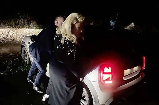 Gemma Collins helps push car out of ditch and rescue stranded woman late at night