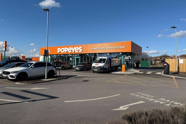 Popular fried chicken chain Popeyes to open drive thru in Blackburn