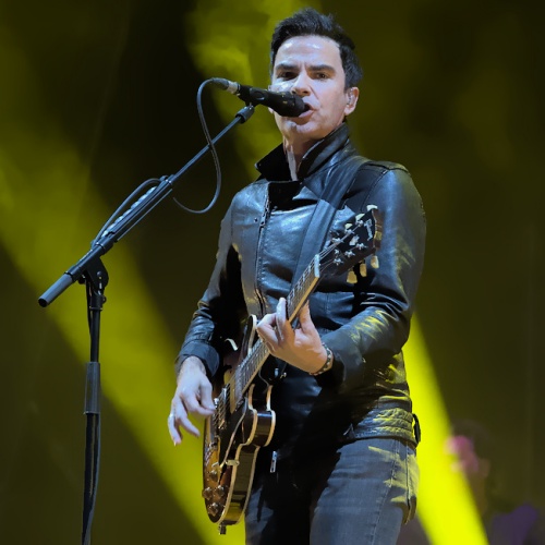 Stereophonics and Ghost Battle for this week’s UK number 1 album