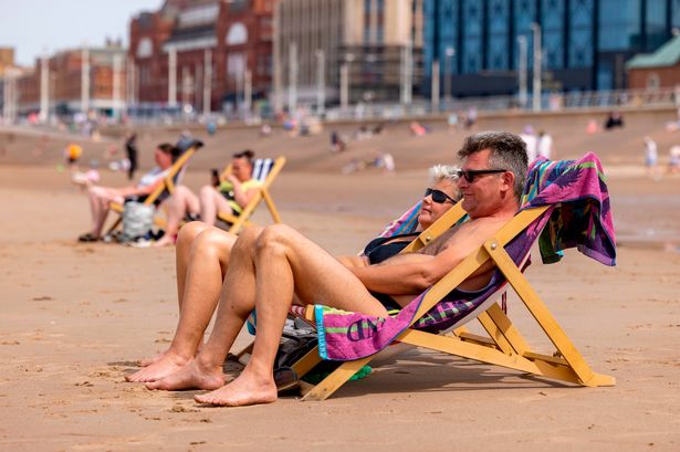 Forecasters predict when UK temperatures will hit 30C