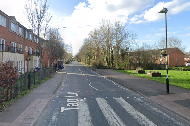Police close Preston road following crash