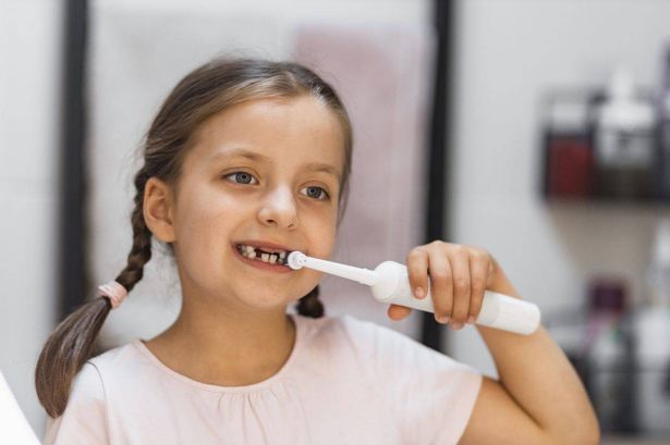 Amazon axes Oral-B kids electric toothbrush to better-than-half-price beating Tesco and Boots deals