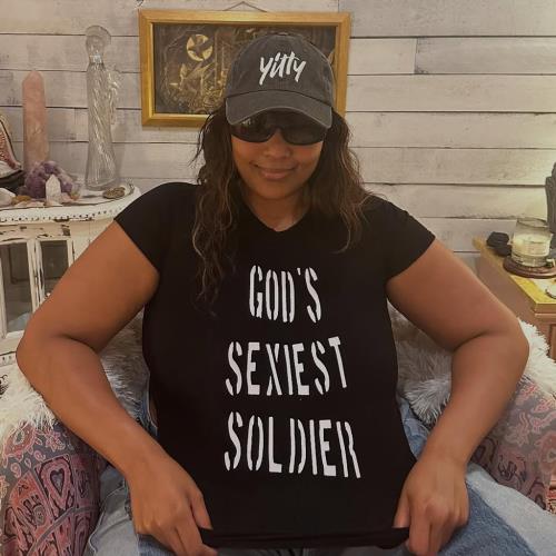 Lizzo shares inspirational message after ‘bawling in bed’ over tough morning