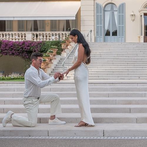 Robin Thicke proposes to April Love Geary for second time
