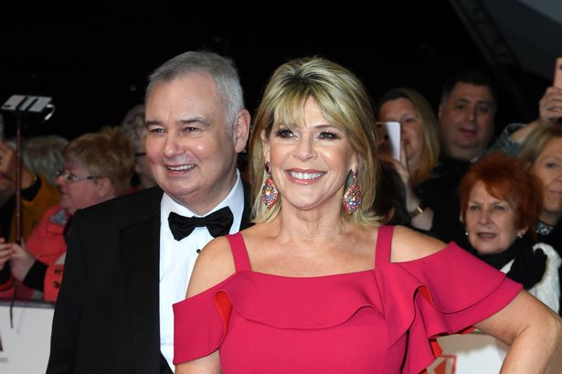 Ruth Langsford sends message to Eamon Holmes with ‘strong and symbolic’ gesture