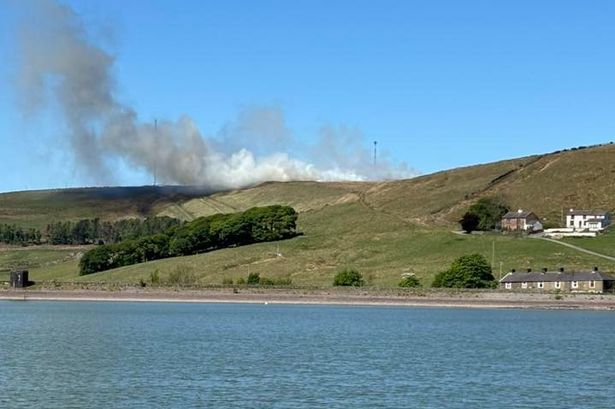 LIVE: Moor fire breaks out in Rossendale as five crews rush to scene – latest updates