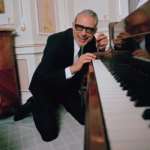 Jeff Goldblum & The Mildred Snitzer Orchestra get their flowers with first Top 10 album ‘Still Blooming’